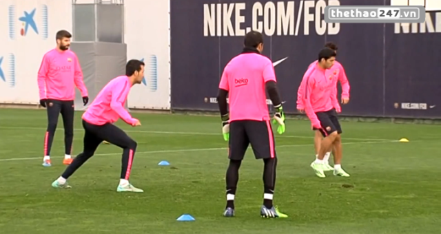 VIDEO: Màn đá ma đầy kỹ thuật của Luis Suarez và các đồng đội ở Barca