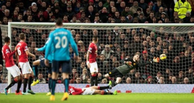 VIDEO: Phút 39' - Nzonzi gỡ hòa 1-1 cho Stoke