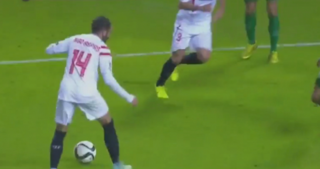 VIDEO: Tiền đạo thất sủng của Liverpool lập hatrick trong... 4 phút