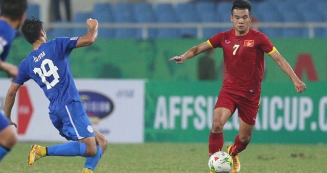 VIDEO: Phút 4' - Hoàng Thịnh suýt mở tỷ số cho Việt Nam