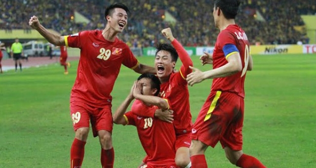 Video clip bàn thắng: Malaysia 1-2 Việt Nam - Ngược dòng ấn tượng