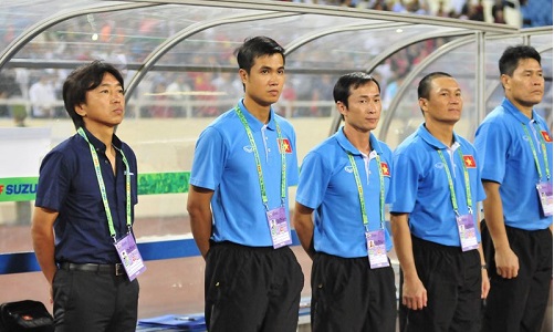 HLV Miura cần được trợ giúp trên tuyển