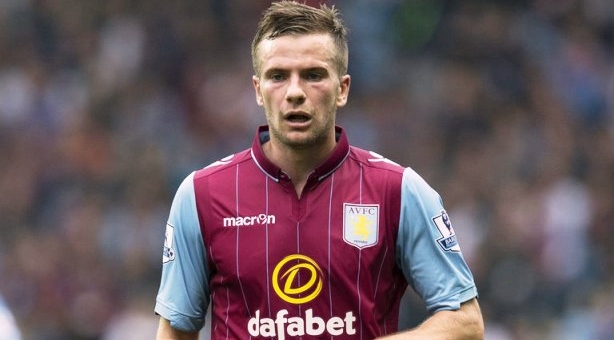 Roy Keane đến nhà Cleverley dọa đánh?