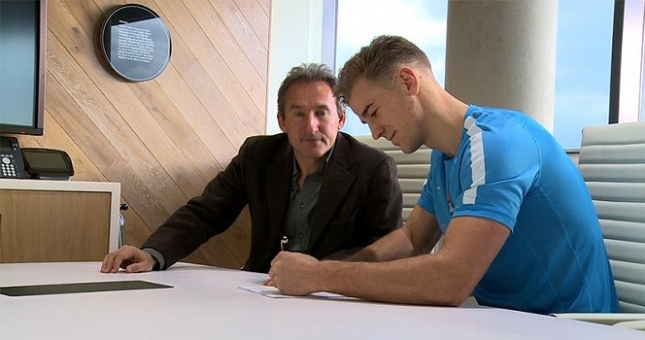 Chuyển nhượng 21/12: Tin chuyển nhượng về Joe Hart, Pedro, Sterling...