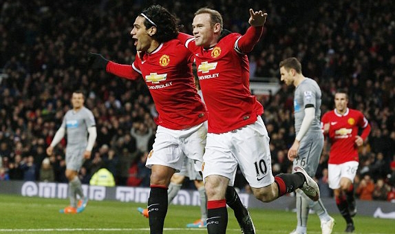 Man United 3-1 Newcastle: Dấu ấn Rooney và Persie