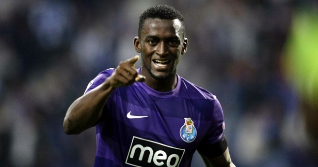 Chuyển nhượng 26/12: Tin chuyển nhượng về Nainggolan, Jackson Martinez, Romero...