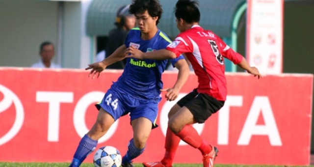 Video clip bàn thắng: ĐTLA 2-1 HAGL - Chiến thắng thuyết phục