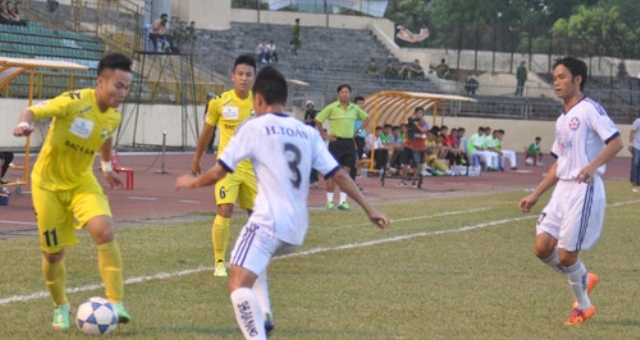 Video clip bàn thắng: SHB Đà Nẵng 1-2 Sông Lam Nghệ An - Ngược dòng ấn tượng