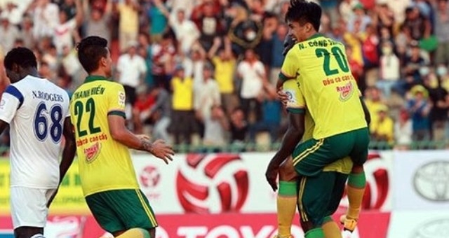 Video clip bàn thắng: Đồng Tháp 4-1 Đồng Nai - 3 điểm trọn vẹn