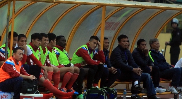 'Cất 40 tỷ đồng' trên băng ghế dự bị, B.Bình Dương vẫn đang bất bại