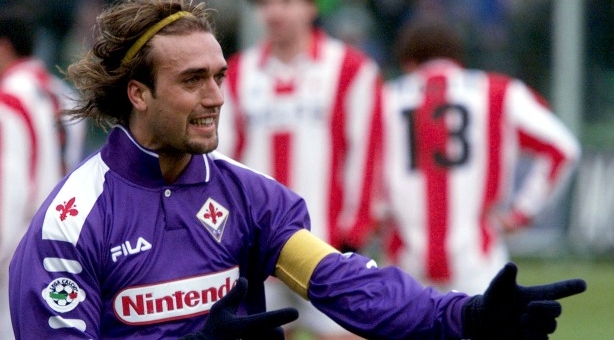 Batistuta: 'Vua sư tử' chỉ yêu màu tím