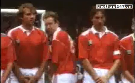 Video hài hước: Tình huống xếp hàng rào đá phạt bất ngờ đến phút cuối