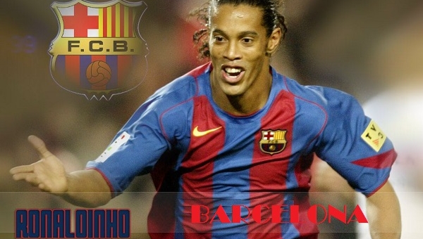 VIDEO: Chiêm ngưỡng những pha kỹ thuật 'ảo diệu' nhất của Ronaldinho