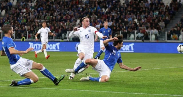 Video clip bàn thắng: Italia 1-1 Anh - Ngang tài ngang sức