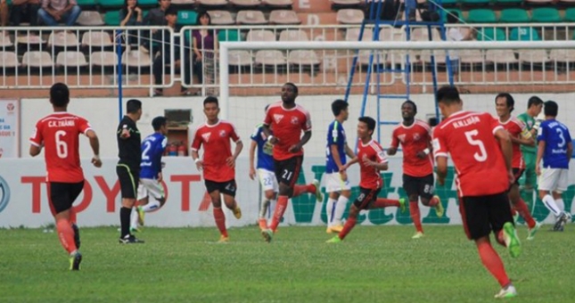 VIDEO: Bàn thua lãng xẹt của HAGL trước Đồng Nai