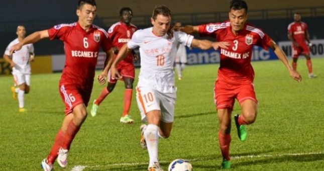 B.Bình Dương gặp khó trước 'đại chiến' với Shandong Luneng