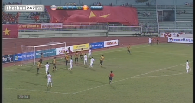 VIDEO: Bàn thắng từ chấm phạt góc của Tuyết Dung