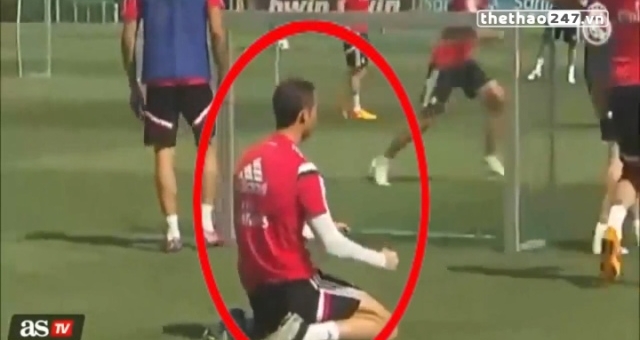 VIDEO: Ghi bàn trong buổi tập CR7 ăn mừng như đội nhà vào chung kết C1