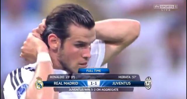 VIDEO: Pha đánh đầu biến Gareth Bale từ người hùng thành tội đồ chỉ sau 1 năm