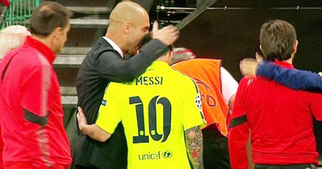 Pep Guardiola đã nói gì với Messi sau giờ nghỉ giữa hiệp?