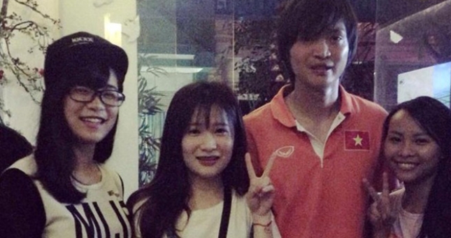 Tuấn Anh phải vào viện truyền nước trong ngày sinh nhật tuổi 20