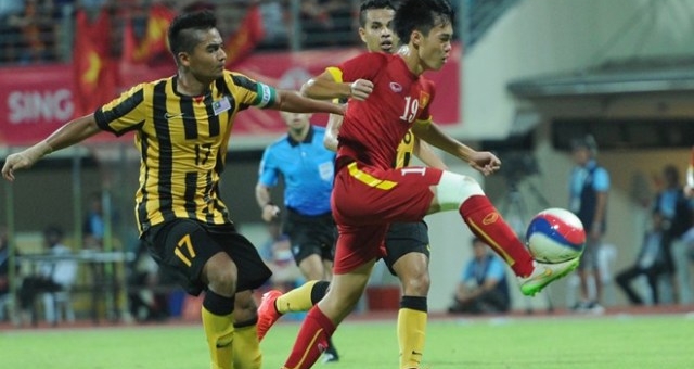 VIDEO: Bàn thắng đầu tiên của Văn Toàn ở SEA Games 28