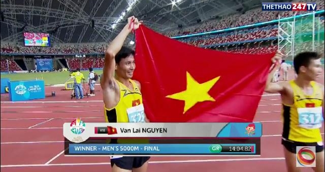 Video SEA Games 28: Nguyễn Văn Lai giành HCV, phá kỷ lục đường chạy 5000m nam