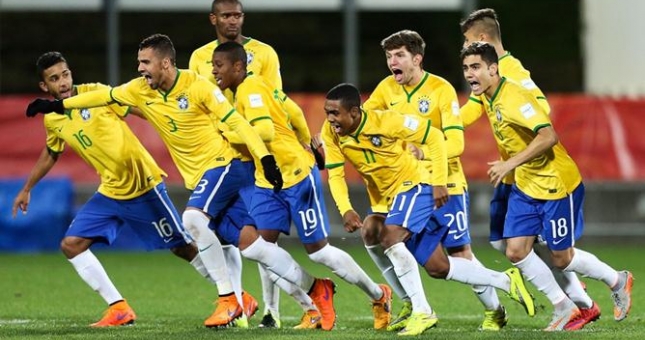 Video clip bàn thắng: Brasil 0-0 Uruguay (Vòng 1/16 U20 FIFA World Cup 2015)