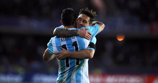 Argentina 2-2 Paraguay: Cú sốc đầu tiên