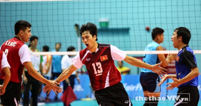 TRỰC TIẾP SEA Games 28: Bóng chuyền nam nhận HCB