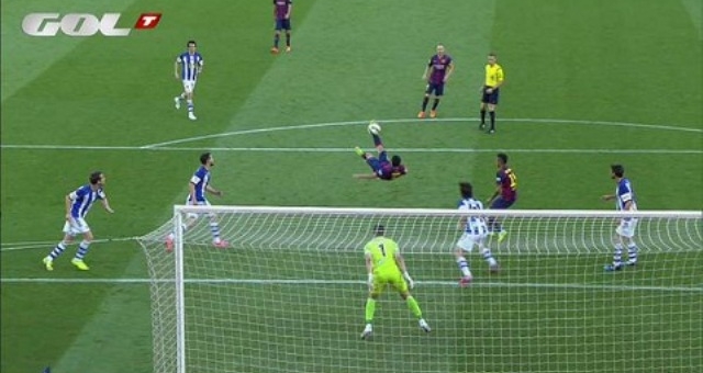 VIDEO: Những siêu phẩm bị từ chối khó hiểu trong lịch sử bóng đá