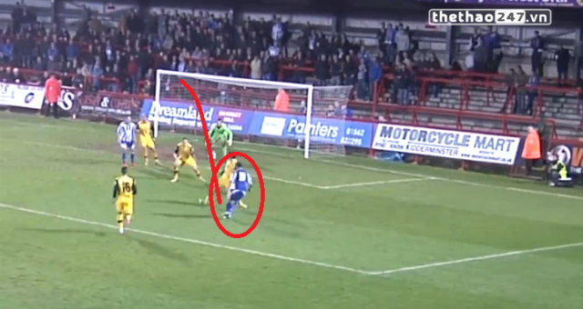 VIDEO: Siêu phẩm rabona của cầu thủ vô danh