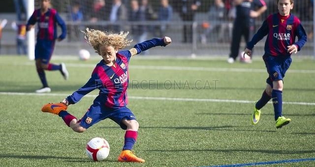 VIDEO: Xavi mới của Barca đã xuất hiện