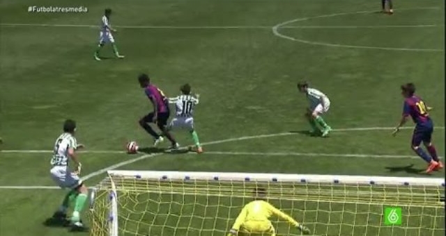 VIDEO: Sao nhí Barca solo ghi bàn như Messi