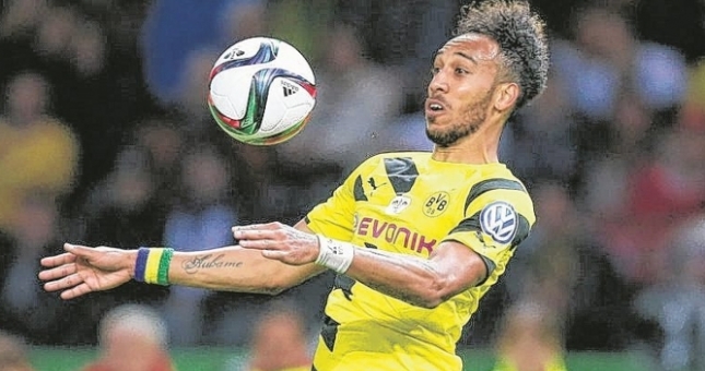 VIDEO: Aubameyang - Chân sút số 1 trong tầm ngắm Arsenal