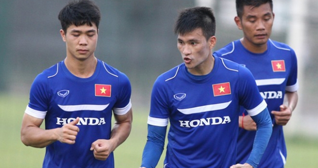 Chờ màn đối đầu Công Vinh  - Công Phượng