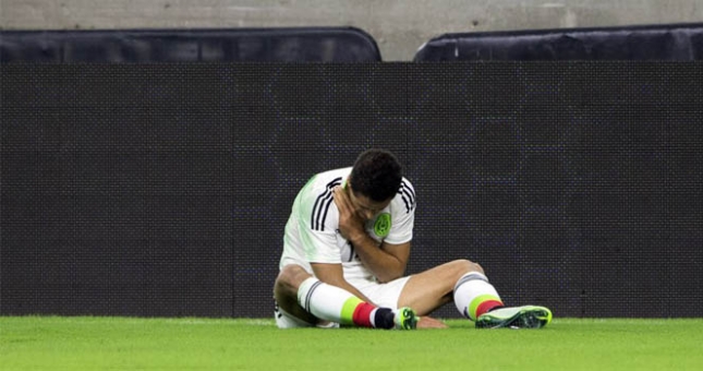 Chicharito tiếp tục gặp vận đen trong sự nghiệp