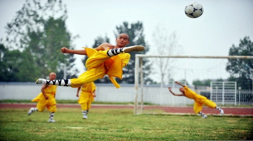 [FIFA Online 3] Leo Rank với đội hình siêu dị (P.1): Đội bóng 'Thiếu Lâm'