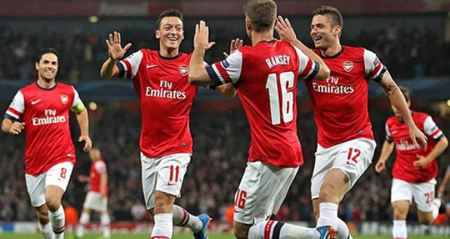 VIDEO: Những pha ban bật đẹp mắt của các cầu thủ Arsenal