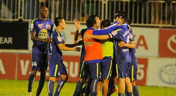 VIDEO: Cầu thủ HAGL vỡ òa với màn ăn mừng phấn khích sau chiến thắng