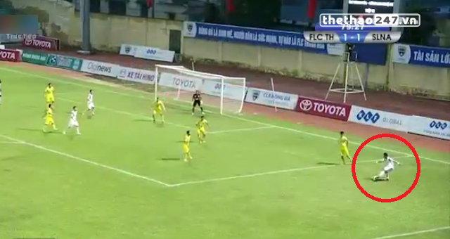 VIDEO: Pha 'rang lạc' kiến tạo đẳng cấp của Phi Sơn trước Thanh Hóa