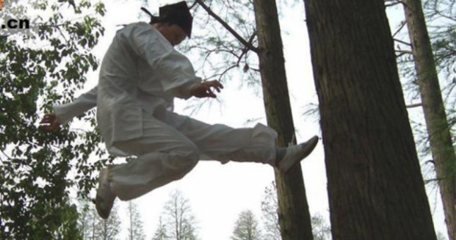 VIDEO: Chiêm ngưỡng khinh công ngoài đời thực của phái Võ Đang