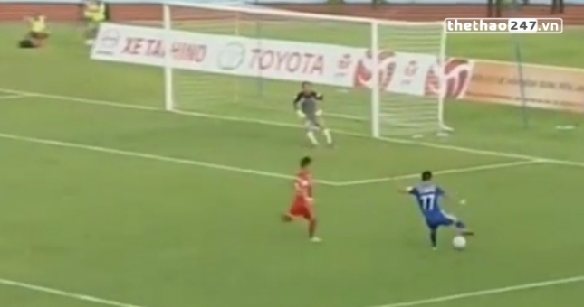 VIDEO: Tú 'ngựa' tái hiện pha ngoặt bóng ghi bàn kỹ thuật của Januzaj