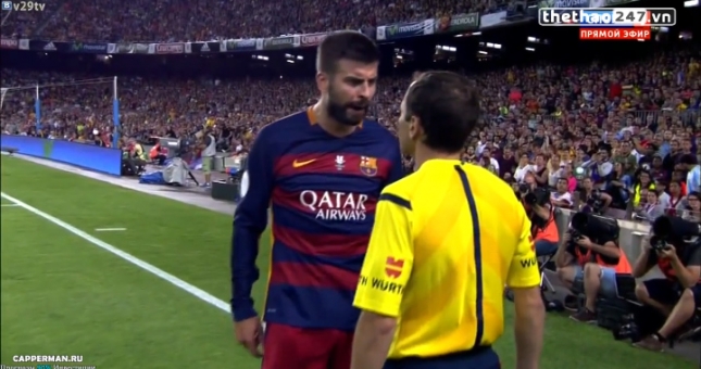 VIDEO: Pique nhận thẻ đỏ vì lỗi phản ứng với trọng tài