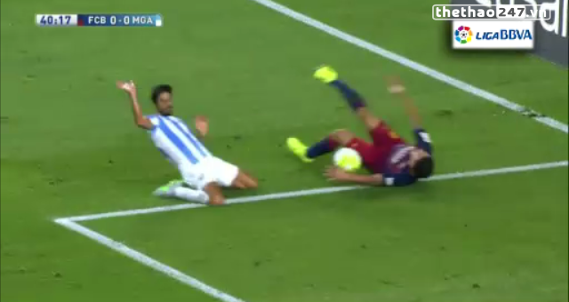 VIDEO: 2 tình huống mất pen gây tranh cãi của Barca vs Malaga