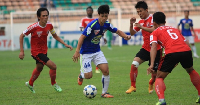 Trước vòng 24 V-League: Căng thẳng cuộc đua trụ hạng