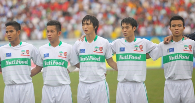 HAGL với V-League 2015: Thắng ít, thua nhiều, vẫn được yêu