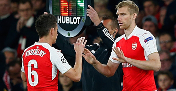 Arsenal gặp tổn thất lớn trước trận gặp Man Utd