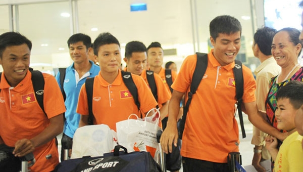 U19 Việt Nam được chào đón nồng nhiệt tại Nội Bài