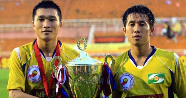 Sông Lam Nghệ An chia tay cùng lúc 2 trụ cột